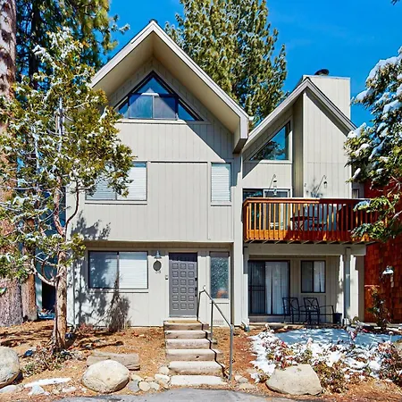 The Sunny Saddle Apartment